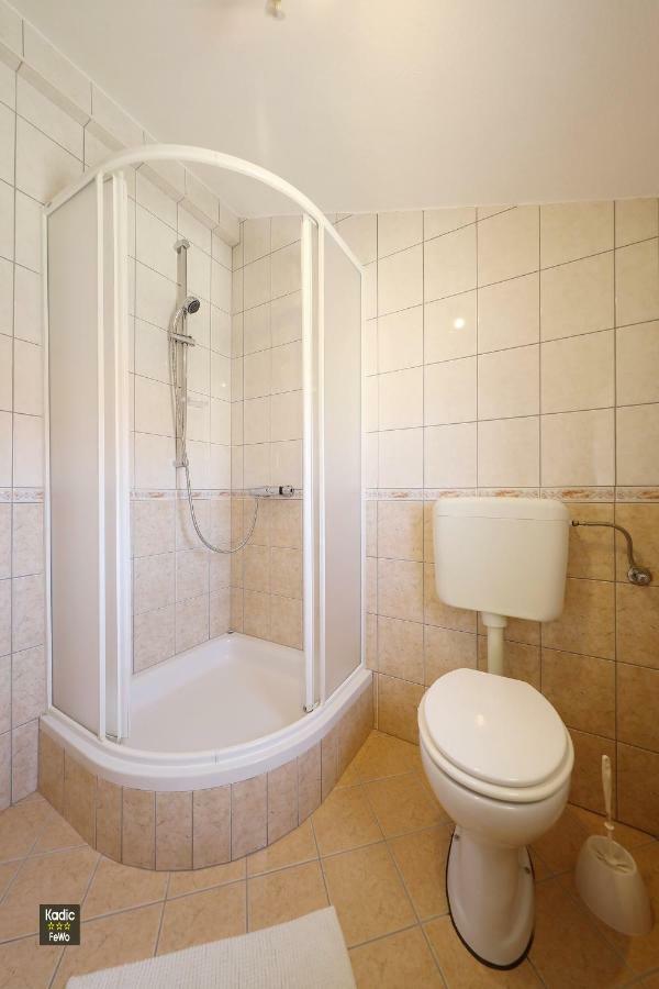 Apartment Josip Vir Buitenkant foto